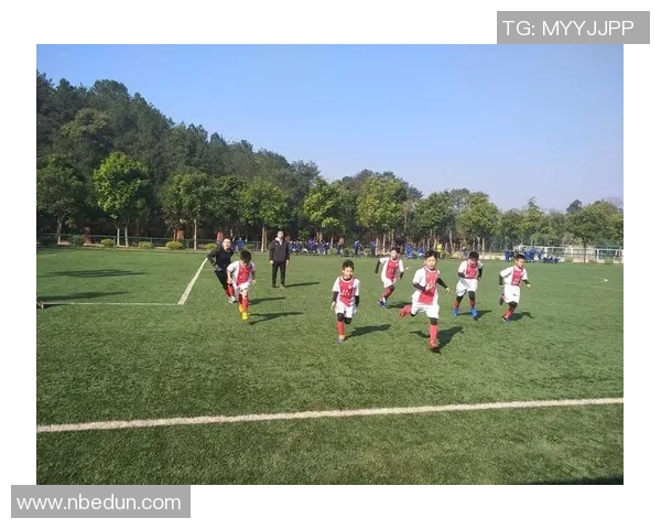 莎拉拉足球：探索女性足球的崛起与未来发展之路